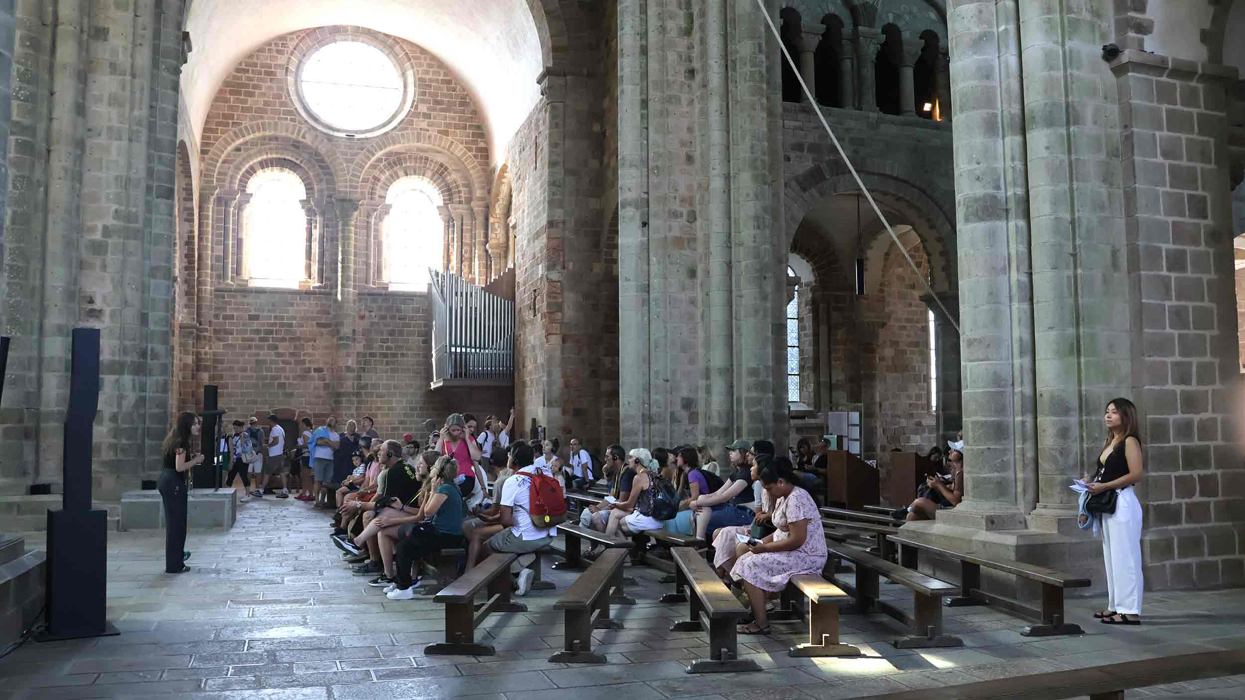 Gente en la abadía de Saint Michel